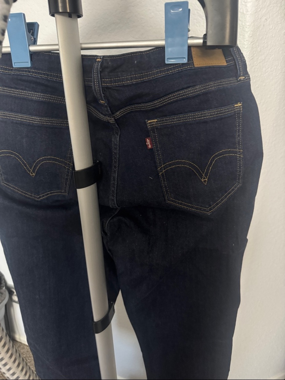 Levi's Dark Indigo Cropped Jeans - Picture 3 of 3